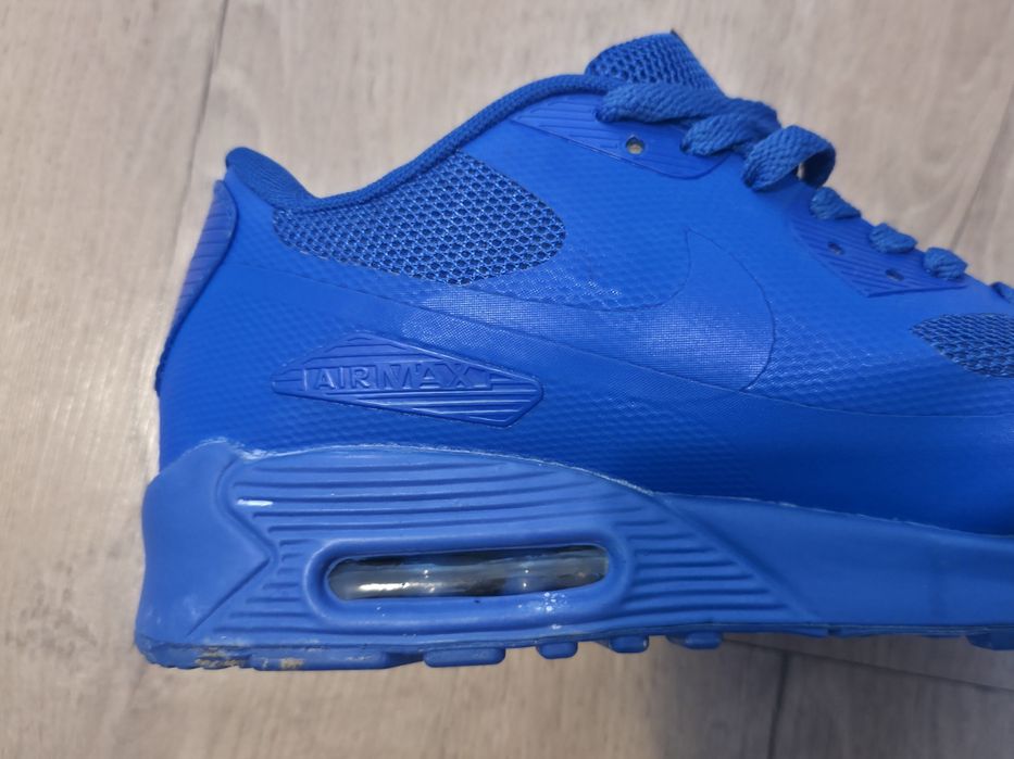 Nike air max обувки