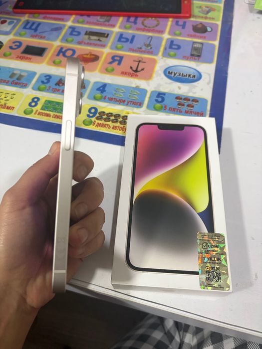 Продается айфон 14