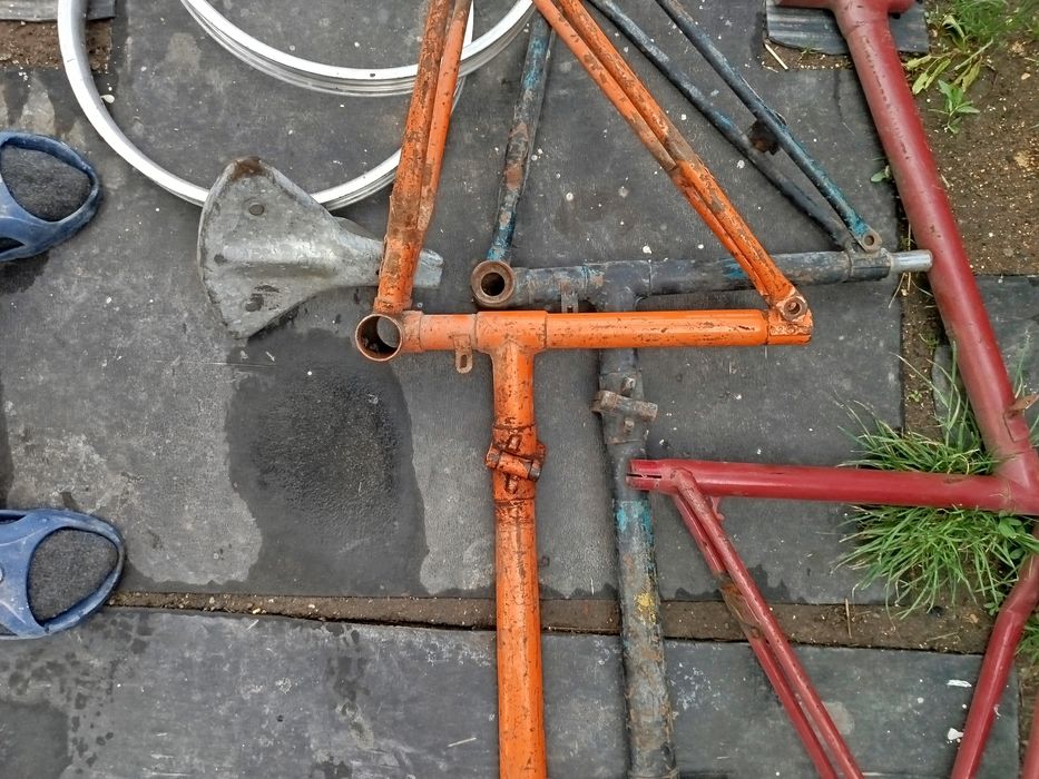 Продам запчасти на велосипед Кама