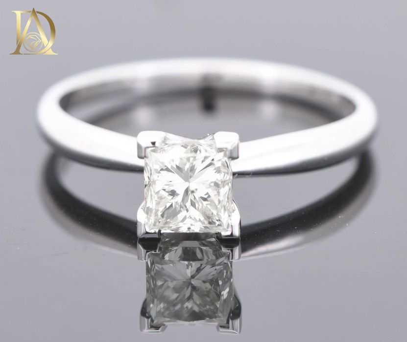 Нов Златен Пръстен с 0.86кт Естествен Диамант