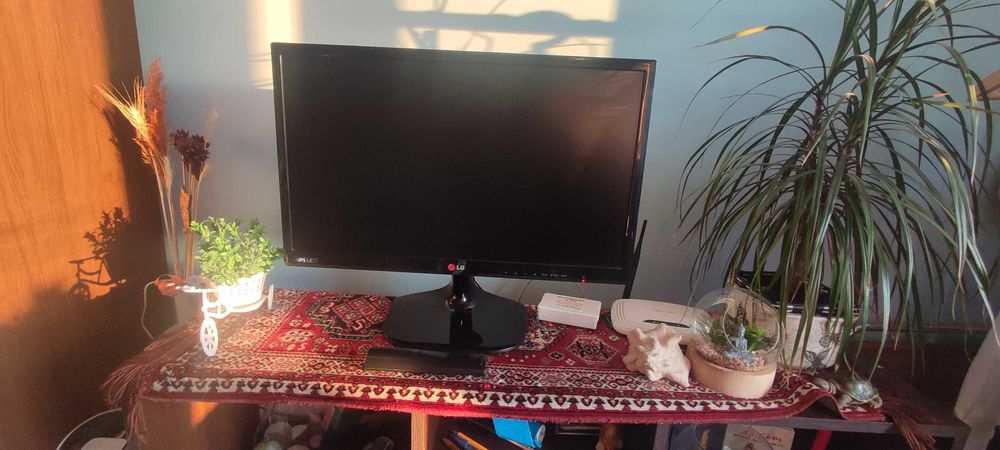 LG 23MT55D – монитор и телевизор в едно!