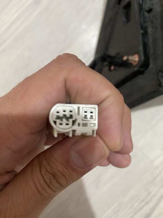 Зеркало заднего вида