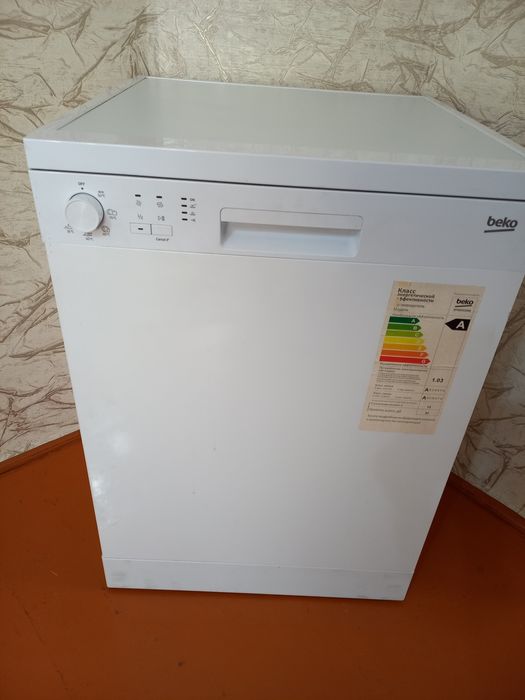 Продам посудомоечную машинку