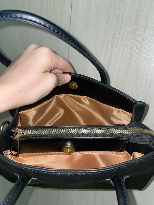 Продам черную сумку