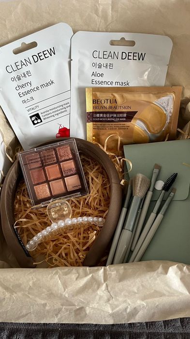 Подарок для девушку бокс