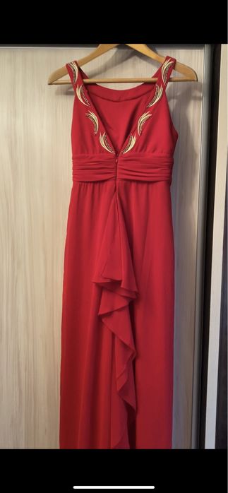 Платье красное длинное