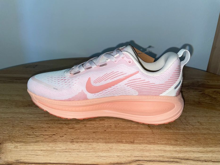 Asidasi dama NIKE Vomero 18 nr 36,5