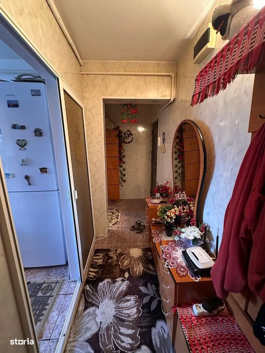 3 camere, etaj intermediar, 53000 euro