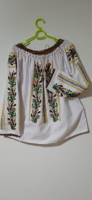 Ie traditionala cusuta manual