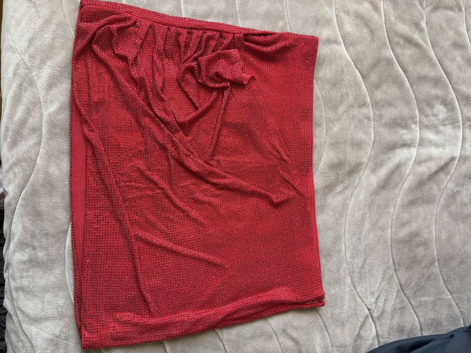 Червена пола Zara