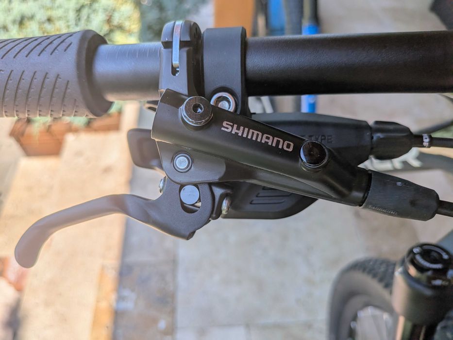 Set frane pentru bicicleta Shimano MT501 cu 2 pistoane hidraulice