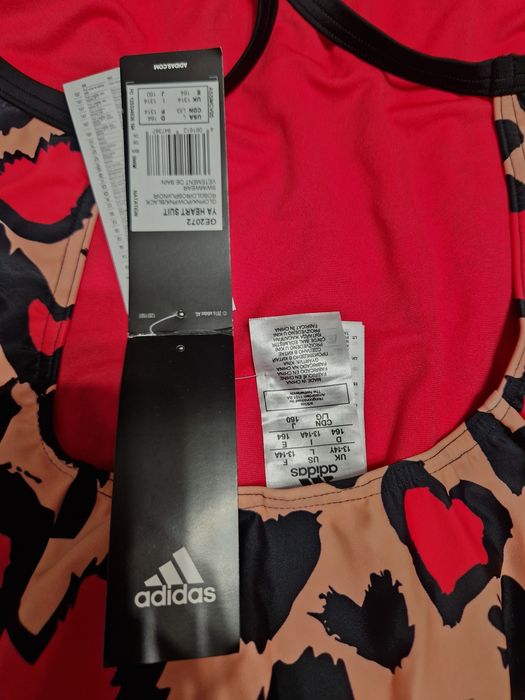 Нов тренировъчен бански Adidas.