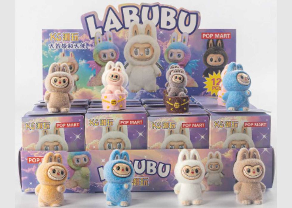 Рандомные фигурки от Лабубу