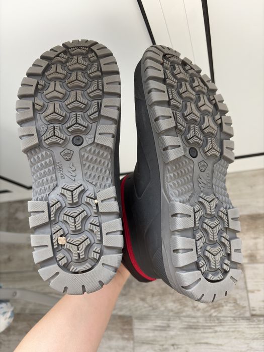 Quechua гумирани боти