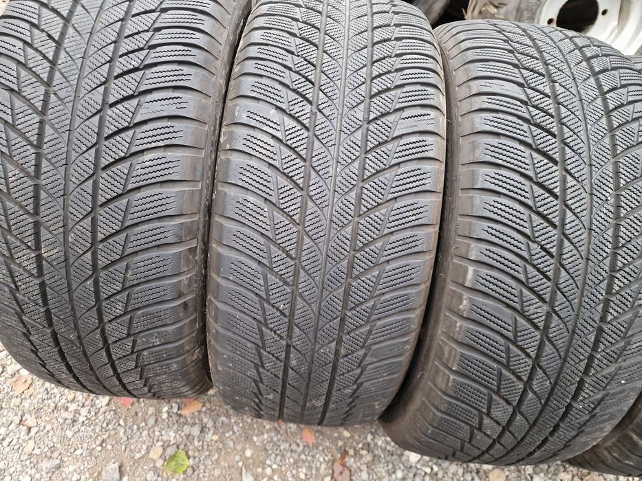 Anvelope 245/50R19 marca Bridgestone, M+S, DOT 2020 ,7mm,Run Flat