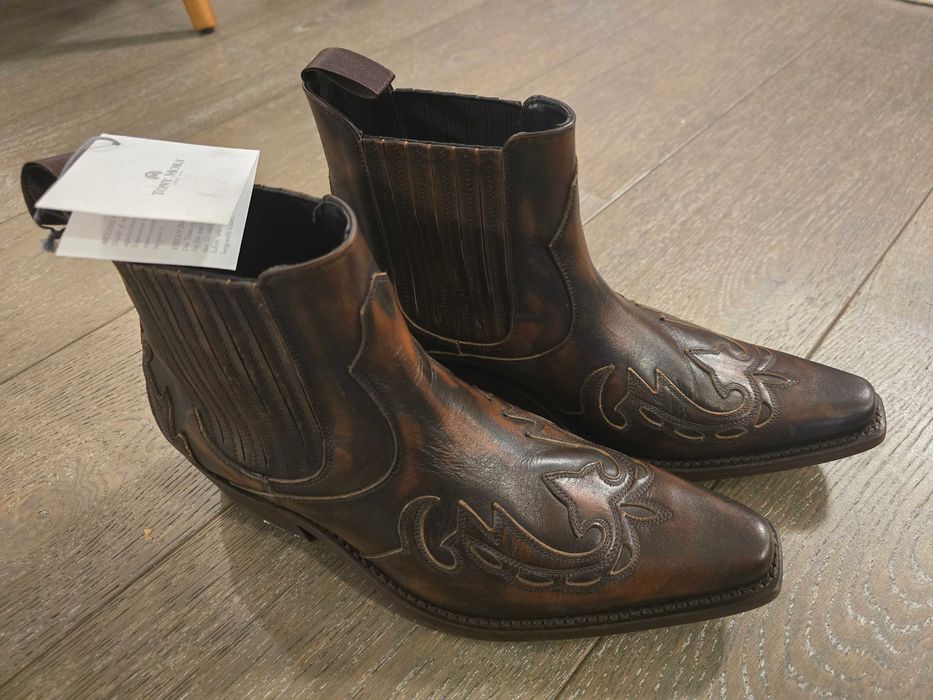 Cisme barbati cowboi