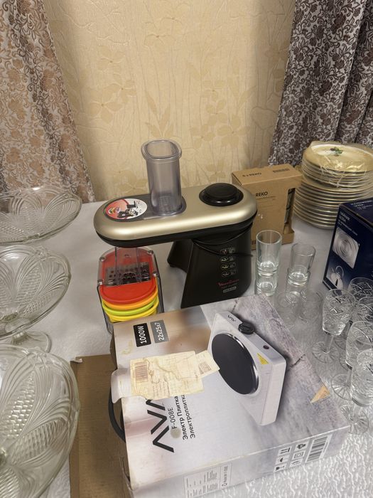 Посуда и приборы