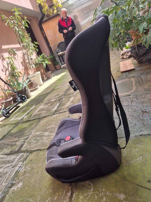 Детско столче за кола