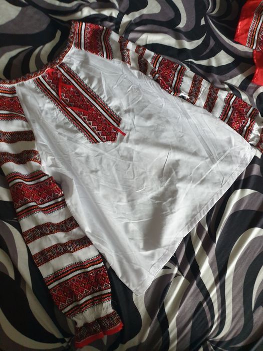 Costum popular 11-14ani nou