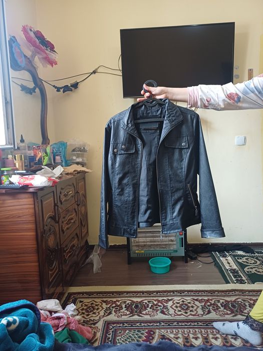 Jeniskiy koja holati yangi birmartta kiyilgan