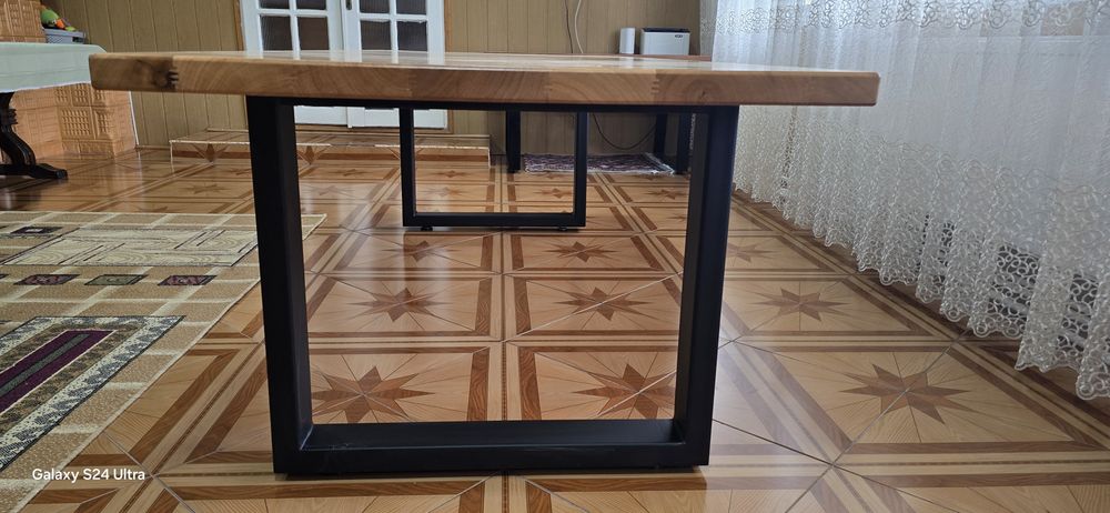 Masă Dining Premium – Lemn Masiv de Stejar & Metal – 255 cm