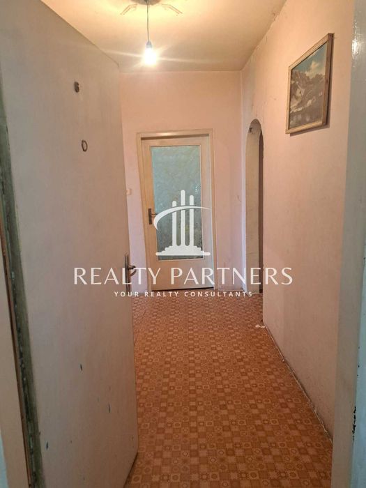 Продава се Четиристаен апартамент в Перник, Изток - 91 кв.м за 1154 €/кв.м - Снимка #13