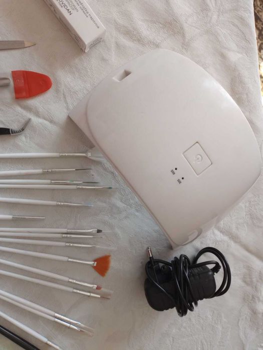 Комплект аксесоари за гел лак - 150 лв.