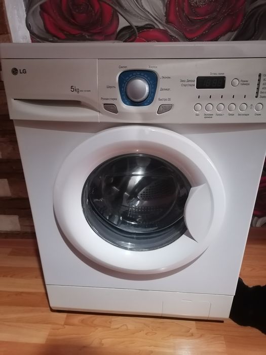 Продам стиральную машинку
