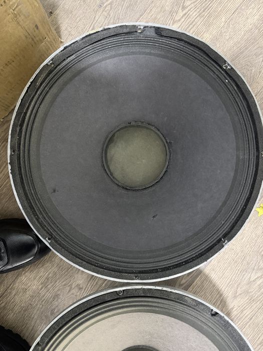 JBL калонка модел 275G