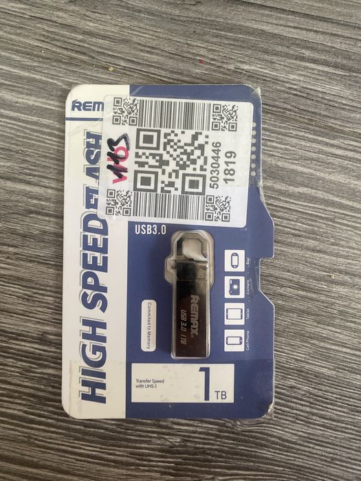 Продаю флешку 1ТБ