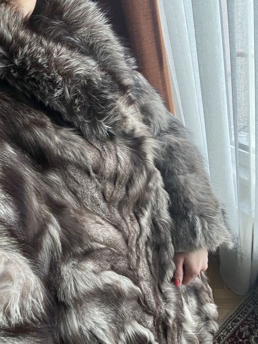 Палто от сребърна лисица