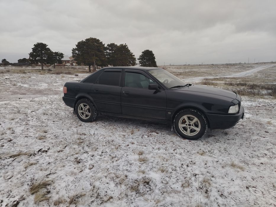 Продам машину ауди б4