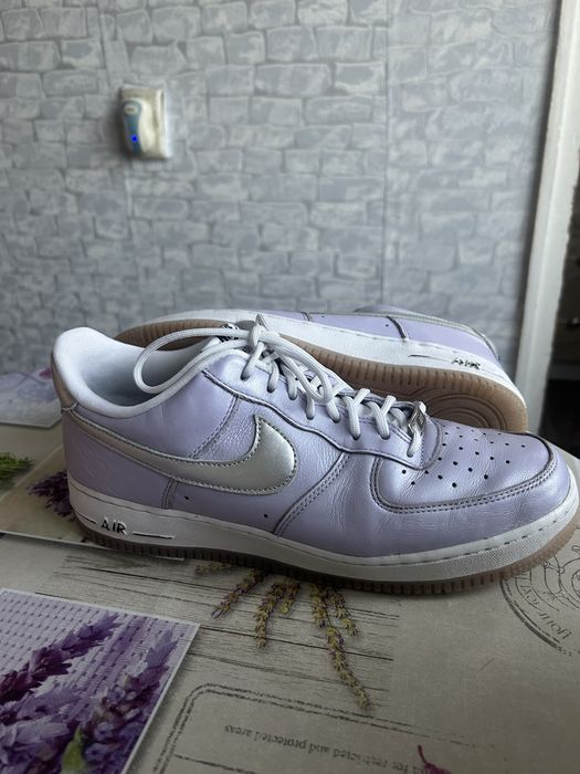 Продавам дамски маратонки Nike Air Forse 1