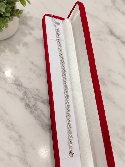 Серебреная цепочка