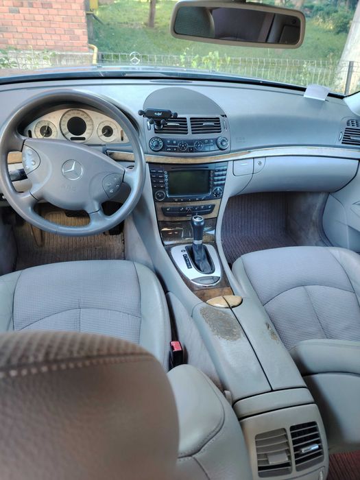 MERCEDES-BENZ E-Class 2004 — imagine 3