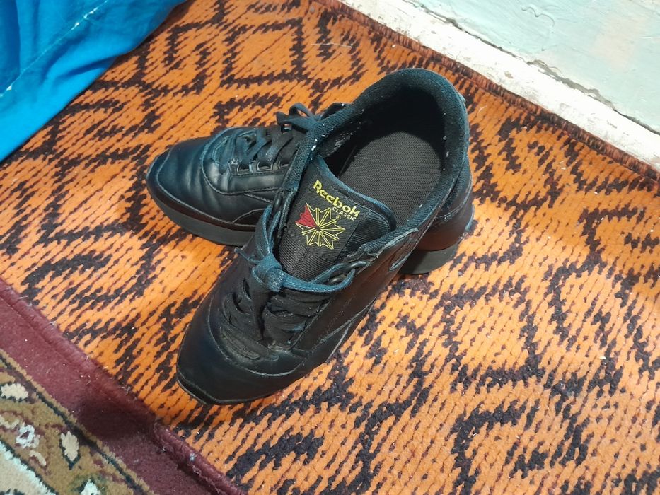 Кожанные оригинал кроссовки!