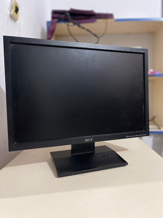 Монитор в хорошем состянии