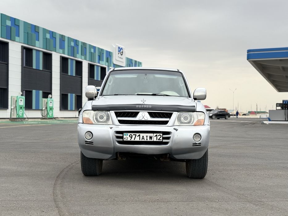 Mitsubishi Pajero 3