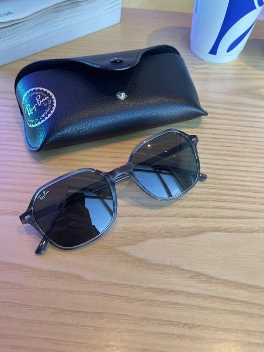 Очки Ray-Ban солнцезащитные