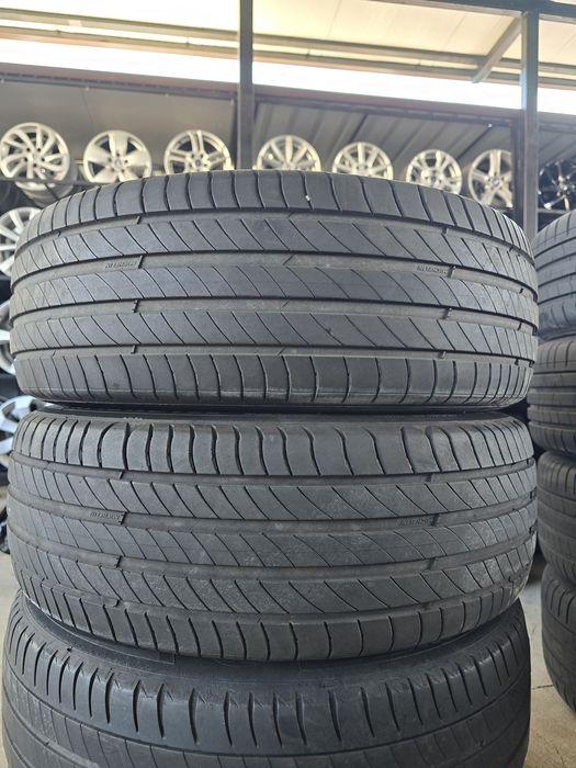 2 Броя 205/55/17 Michelin 5mm 24dot