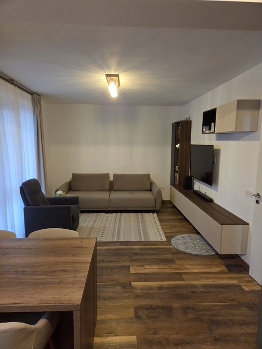 Apartament cu 3 camere Sanpetru