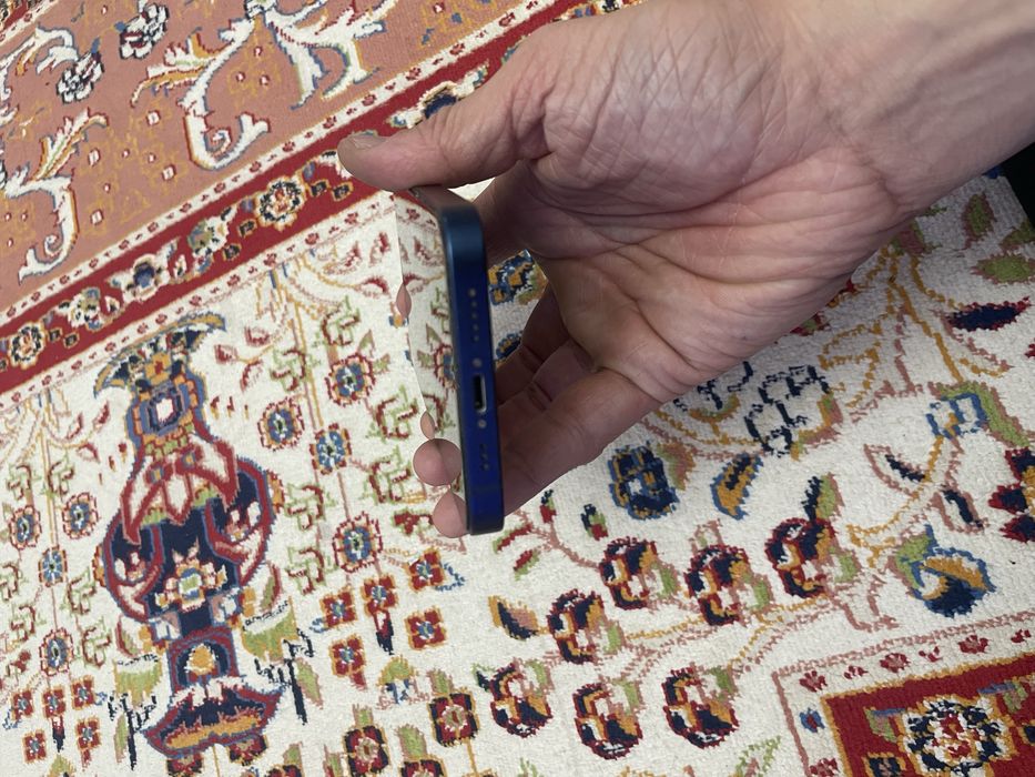 Iphone 12 64GB синий цвет