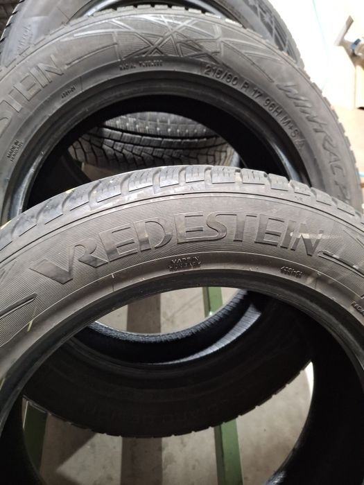 4 Anvelopele de iarnă 215 60 r17 Hankook si Vredestein