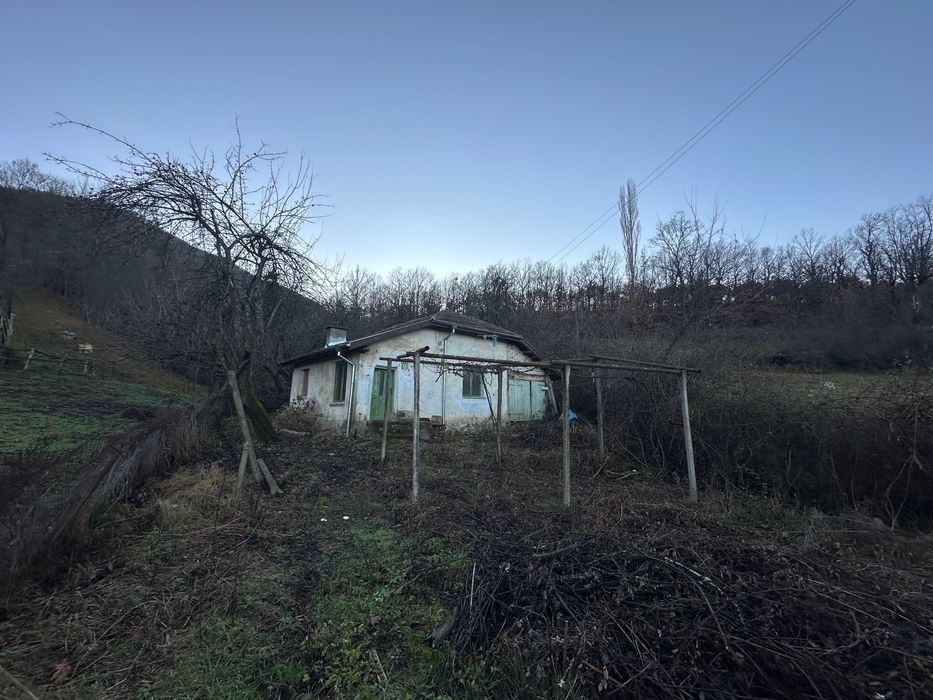 Продава се Къща в Благоевград, Запад - 30 кв.м за 1067 €/кв.м - Снимка #1