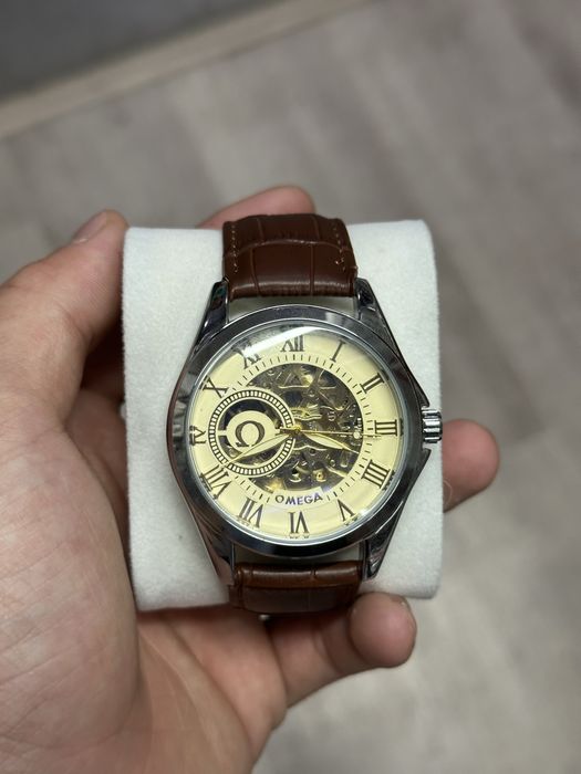 Часы Omega механический