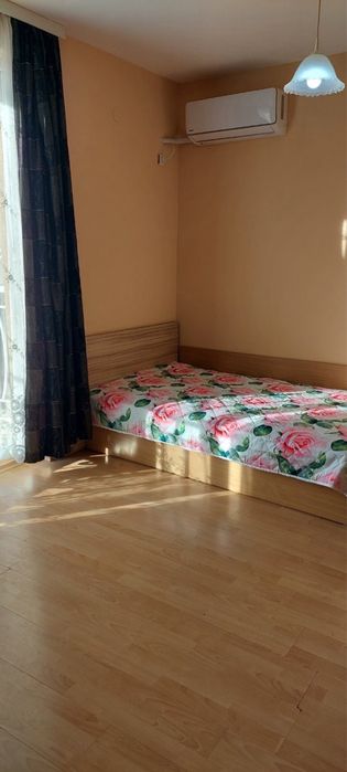 Дава се под наем Едностаен апартамент в Аксаково - 37 кв.м за 199.41 € - Снимка #1