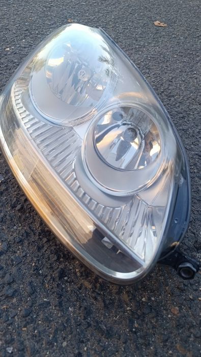 • ОРИГИНАЛНИ рефлекторни фарове за Голф 5 и др. 100% ЗДРАВИ (полирани)