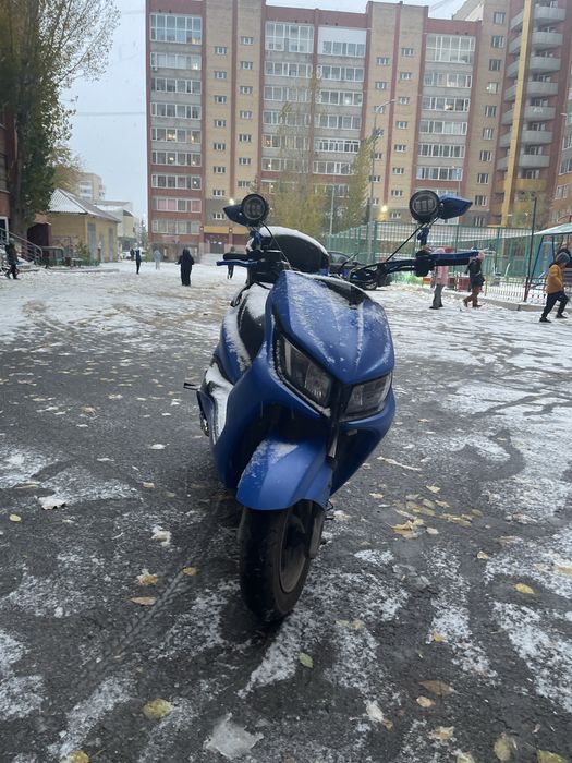 Мопед,скутер М8 стант