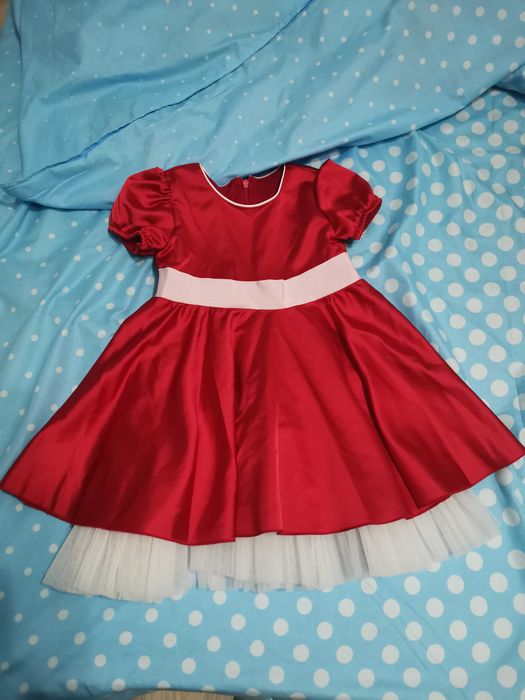 Rochița cu tul roșie 98 cm