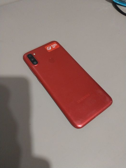 Телефон Samsung galaxy A11